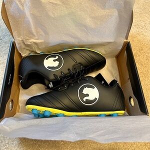 ProCat Pitch Soccer Cleat